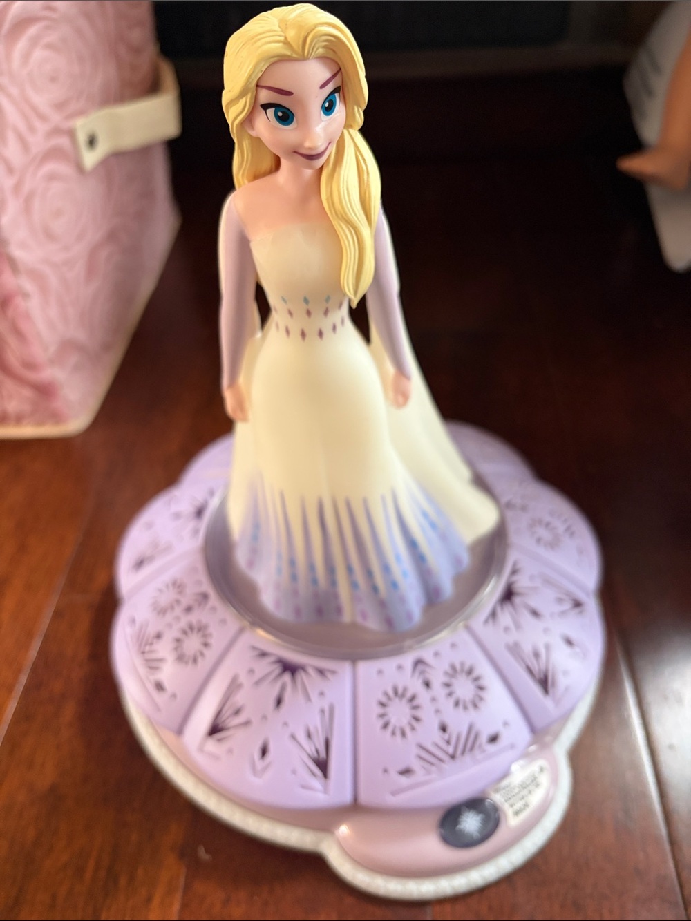 Disney Frozen Light and Sound Room Glow Nightlight - Elsa